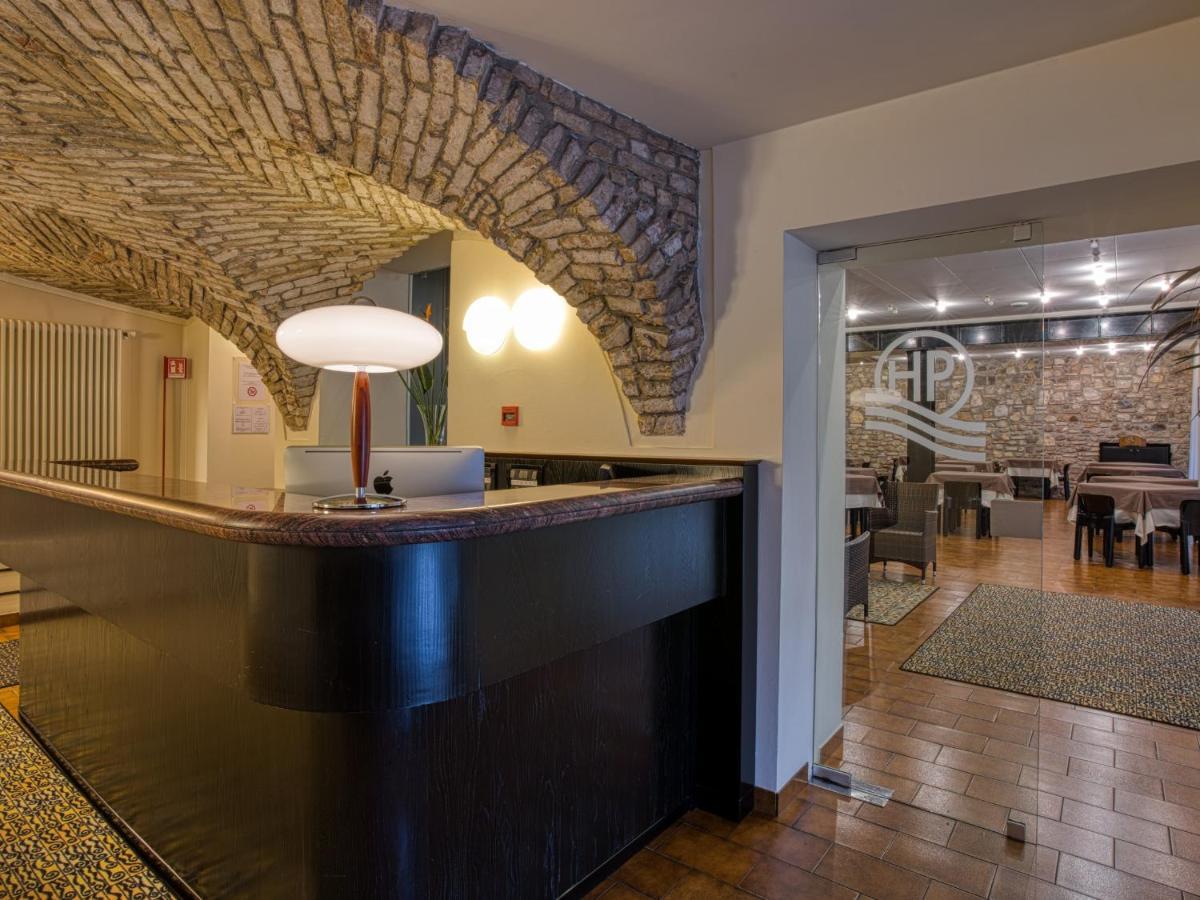 דסנזאנו דל גארדה Hotel Piroscafo מראה חיצוני תמונה
