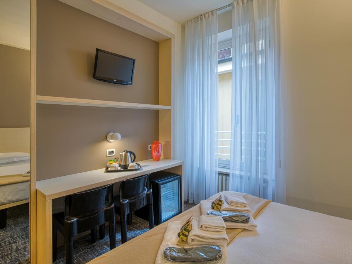 דסנזאנו דל גארדה Hotel Piroscafo מראה חיצוני תמונה