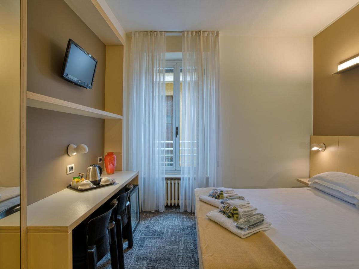 דסנזאנו דל גארדה Hotel Piroscafo מראה חיצוני תמונה