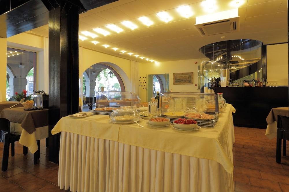 דסנזאנו דל גארדה Hotel Piroscafo מראה חיצוני תמונה
