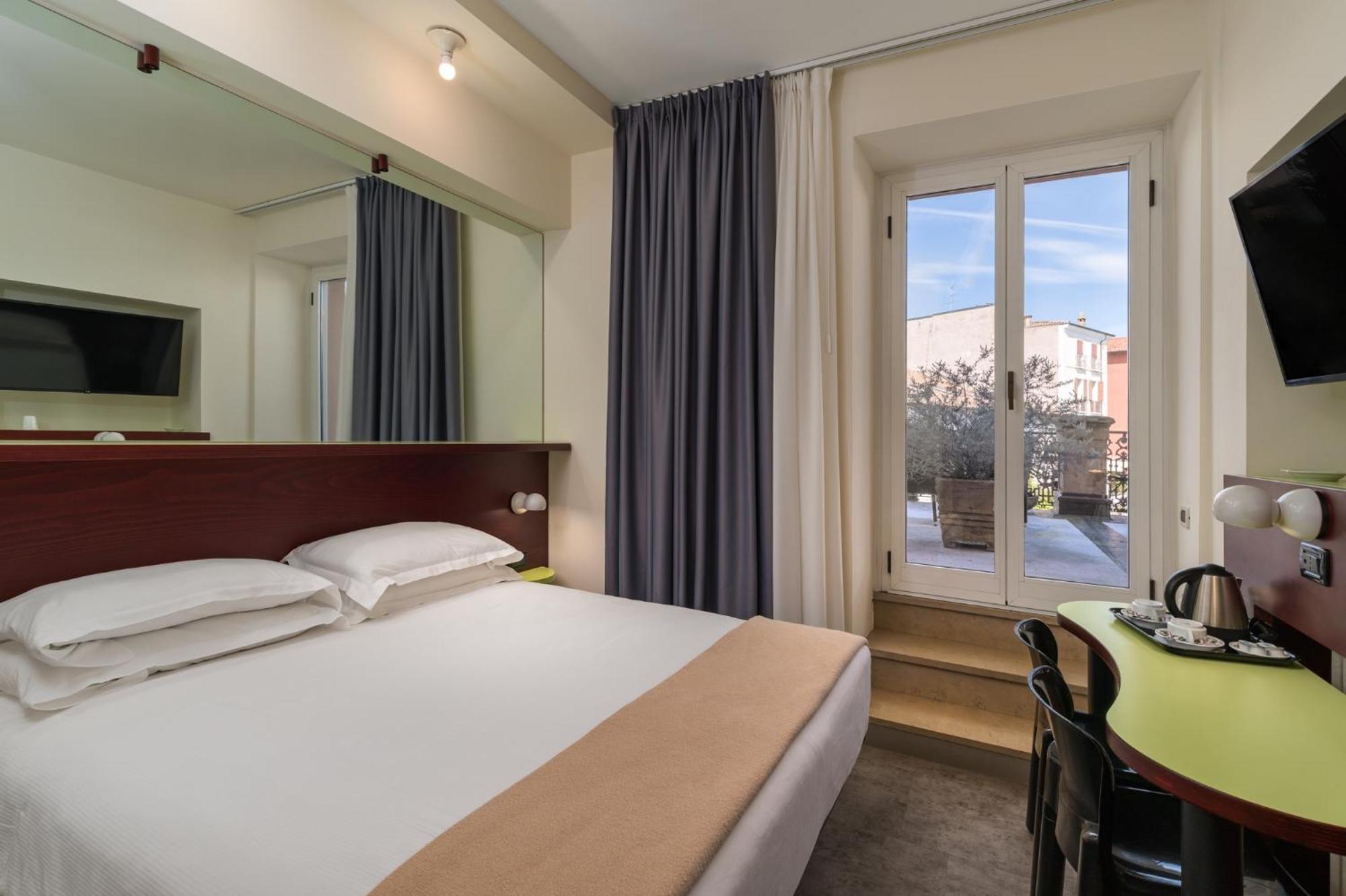 דסנזאנו דל גארדה Hotel Piroscafo מראה חיצוני תמונה
